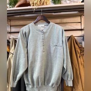 Saks 5th Avenue sweatshirt

BUNDLE PURCHASE MORE SAVE ON SHIPPING